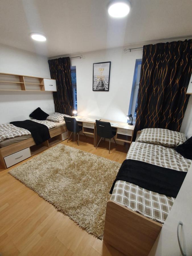 Railway Station City Modern Apartment Μαριμπόρ Εξωτερικό φωτογραφία