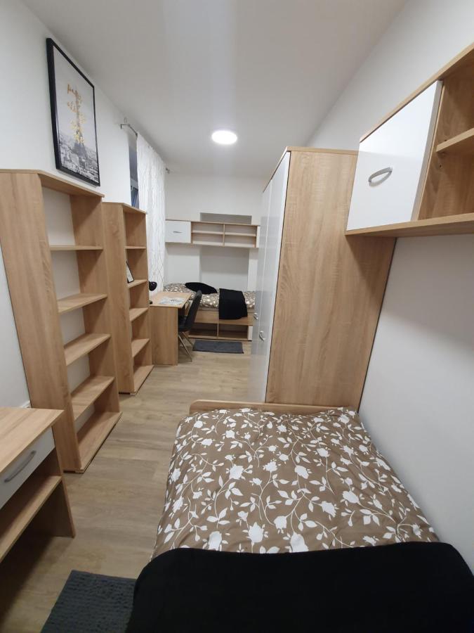 Railway Station City Modern Apartment Μαριμπόρ Εξωτερικό φωτογραφία