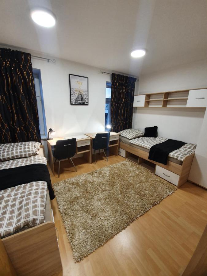 Railway Station City Modern Apartment Μαριμπόρ Εξωτερικό φωτογραφία